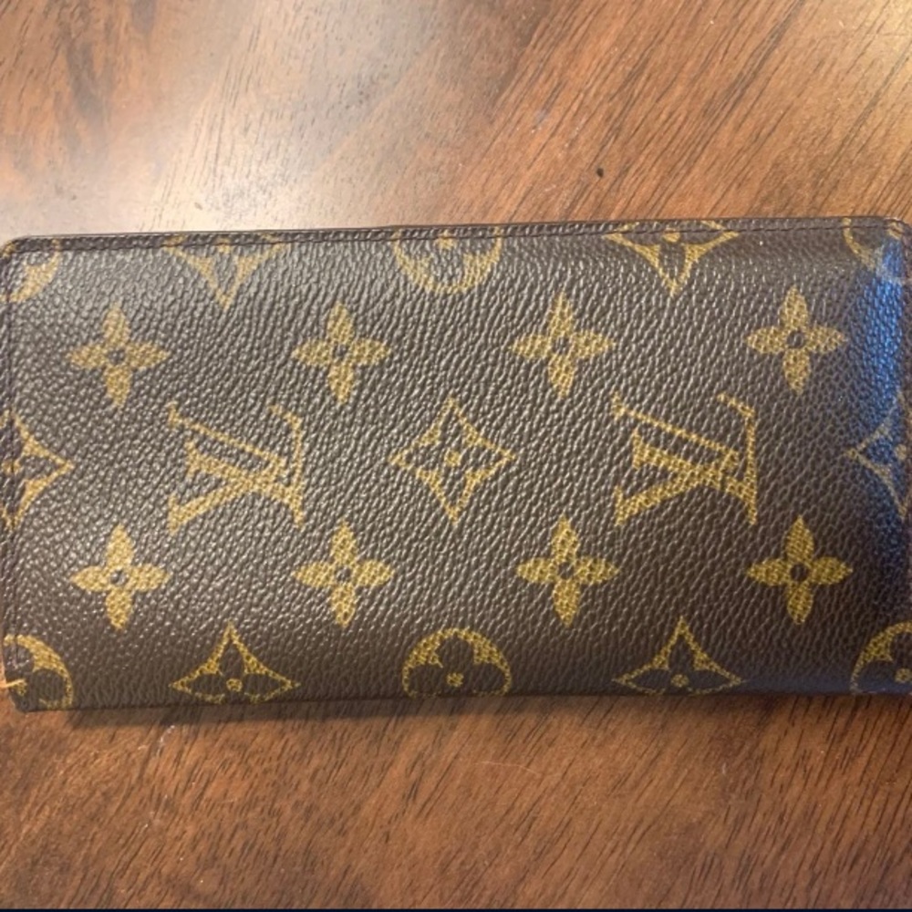 Louis Vuitton Brown Monogram Long Bifold Wallet  CHECKBOOK | CARD HOLDER